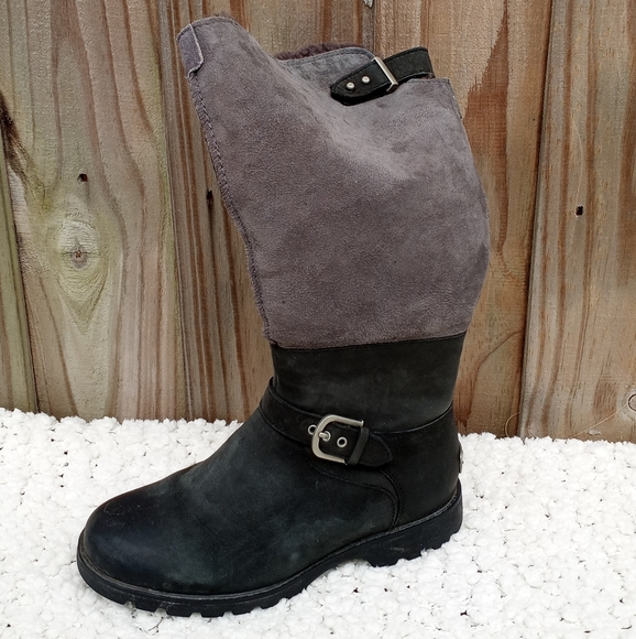 UGG D'Alene Adirondack ll Black/Charcoal Boot - Picture 1 of 9